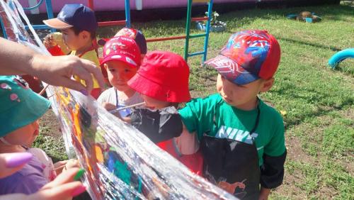 881a38e6-f56e-4eda-82b2-a030bf0d26b6